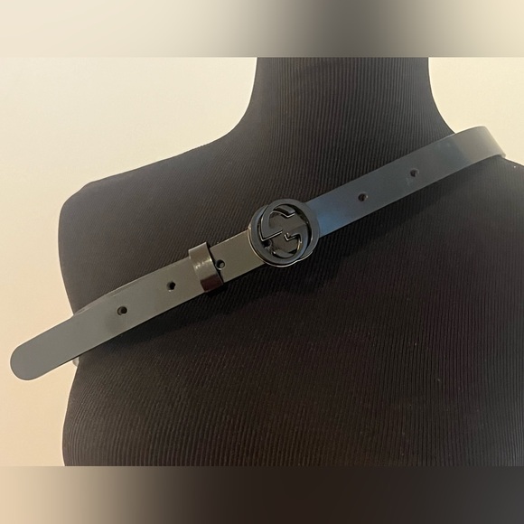 Gucci Black Leather Belt - Picture 2 of 11